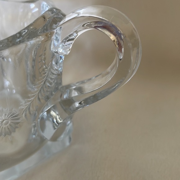 Antique Pres Cut Glass Swags & Flower Two Handle Sugar Bowl - Picture 3 of 8